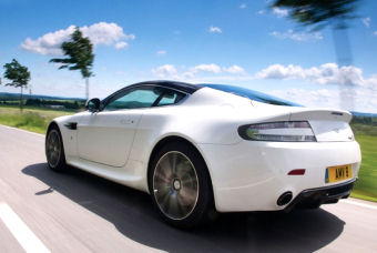 aston martin v8 vantage n420 photo